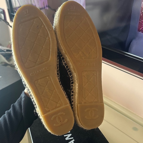 CHANEL Black and Silver Tweed Espadrilles - Picture 2 of 3
